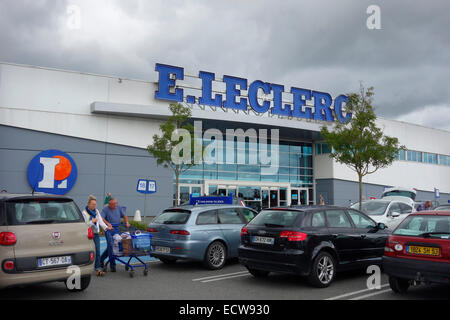 Edouard LeClerc aus Stadt Supermarkt, Chateau Gontier, Mayenne, Frankreich Stockfoto