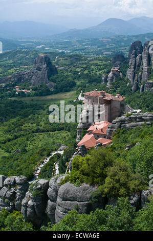 Dies ist ein sehr Schönheit liegt Kloster - oben auf Felsen. Stockfoto