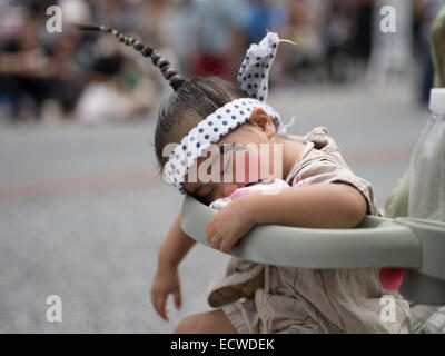 Okinawa Kind Chondara Clown. Shuri Schlossfest statt in Okinawa Naha City. Stockfoto