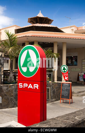 Mauritius, Flic En Flac, Pasadena Spar Supermarkt Zeichen im Stadtzentrum Stockfoto