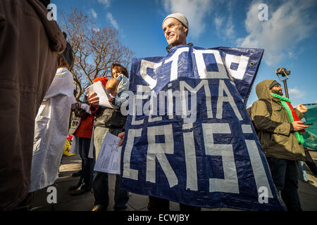 London, UK. 20. Dezember 2014.  Demokratie kehrt zum Bundesplatz Kredit zu besetzen: Guy Corbishley/Alamy Live-Nachrichten Stockfoto