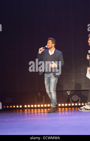 Peter Andre interviewt auf der Bühne mit Henry Holland bei Kleidung Show Live, Birmingham NEC, 2014 Stockfoto