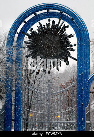 Großes schöne Tor in Winter Park fotografiert Nahaufnahme Stockfoto