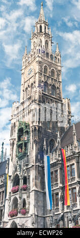 Neues Rathaus am Marienplatz in München. Stockfoto