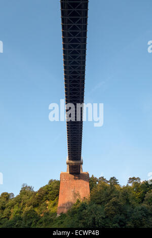 Blick von unten die Clifton Suspension Bridge in Bristol, Großbritannien Stockfoto