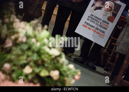 Italien, 20. Dezember 2014. Die Beerdigung von der italienischen Schauspielerin Virna Lisi verstorbenen im Alter von 78. Bildnachweis: Luca Prizia/Pacific Press/Alamy Live-Nachrichten Stockfoto