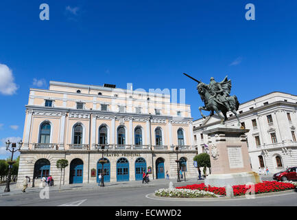 BURGOS, Spanien - 13. August 2014: Berühmte Reiterstatue von El Cid in Burgos, Kastilien, Spanien. Stockfoto