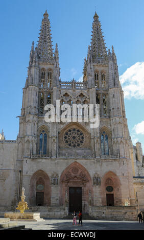 BURGOS, Spanien - 13. August 2014: die berühmte gotische Kathedrale in Burgos, Kastilien, Spanien. Stockfoto