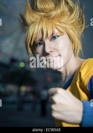 Halloween-Kostüme in Chatan Stadt, Okinawa, Japan. Multikulturelle Bevölkerung Okinawas hat westliche Urlaub beliebt gemacht. Stockfoto