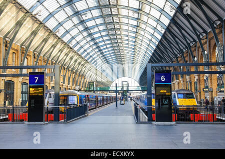 Kings Cross Bahnhof, London England Vereinigtes Königreich Großbritannien Stockfoto