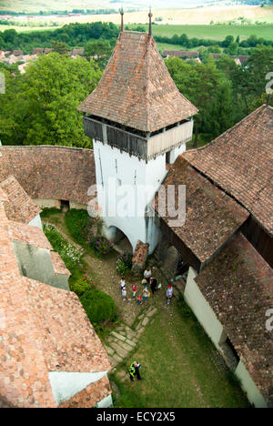Deutsch-Weißkirch befestigte Kirche, Siebenbürgen, Rumänien Deutsch-Weißkirch Dorf und befestigte Kirche von Deutsch-Weißkirch Stockfoto