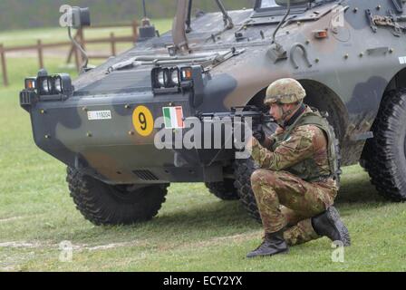 Italienische Armee, Puma leicht gepanzerten Auto Stockfoto