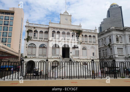 Klassischen venezianischen Stil Fassade, East Asiatic Company EAC Gebäude entlang des Chao Praya Flusses, Bangkok, Thailand. Stockfoto