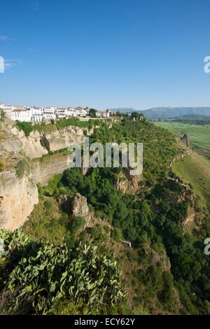 Blick auf die Stadt, weißen Dorf, Ronda, Costa Del Sol, Andalusien, Spanien Stockfoto