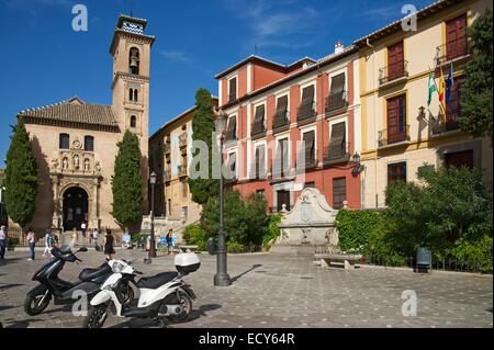 Iglesia de Santa Ana y San Gil, Granada, Andalusien, Spanien Stockfoto