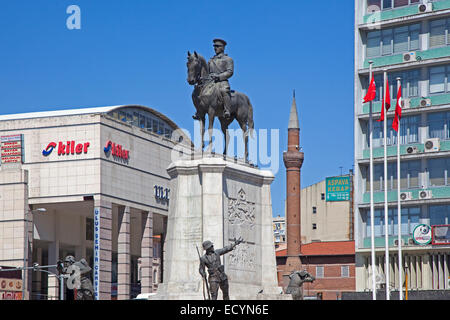 Victory Monument, Reiterstatue von Mustafa Kemal Atatürk, türkischer Offizier und erster Präsident der Türkei in Ankara Stockfoto