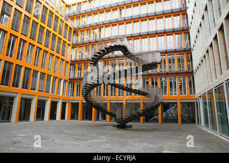 Wendeltreppe im Büro KPMG München Stockfoto