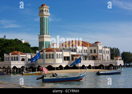 Masjid Terapung oder schwimmende Moschee. Dieses schöne Gebäude befindet sich an der North Shore von Penang Insel Malaysia Stockfoto