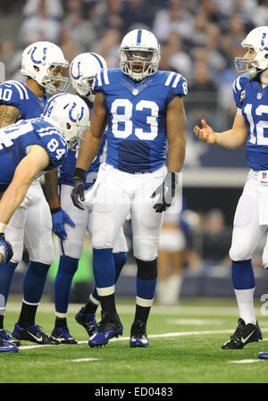 21. Dezember 2014: Indianapolis Colts-Tight-End Dwayne Allen #83 während der NFL Football-Spiel zwischen den Indianapolis Colts und die Dallas Cowboys im AT&T Stadium in Arlington, TX Dallas besiegt Indianapolis 42-7 um die Meisterschaft der NFC East clinch Stockfoto