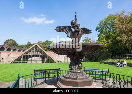 Ironbridge, Colbrookdale Museum of Iron, der alte Ofen wo Abraham Darby erste geschmolzene Eisen mit Koks anstelle von Holzkohle Stockfoto