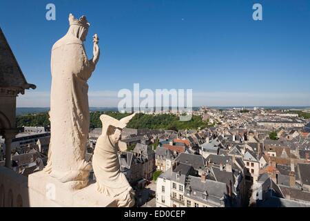 Frankreich, Aisne, Laon, Aussicht auf die Stadt von der Spitze der Kathedrale Stockfoto