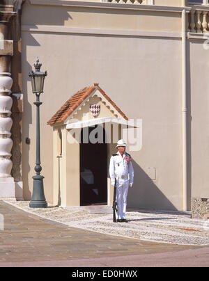 Königliche Garde, Fürstentum Monaco, Monaco-Ville, Place du Palais, Palais Princier de Monaco Stockfoto