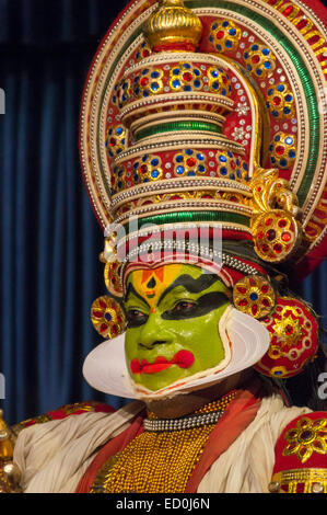 Kerala, Indien - Thekkady. Hindu Kathakali-Mime-Tanz-Performance. Stockfoto