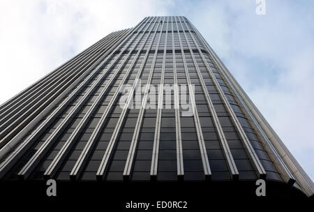 abstrakten Blick auf Tower 42, ehemals Nat West Tower in London Stockfoto