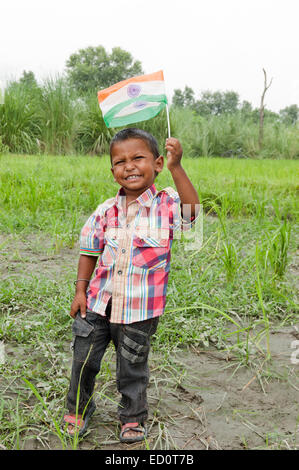 1 Indien ländliche Kind Flagge Unabhängigkeitstag Stockfoto