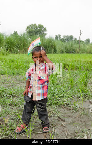 1 Indien ländliche Kind Flagge Unabhängigkeitstag Stockfoto