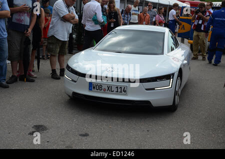 Hybrid Volkswagen XL1 Turbodiesel auf Schloss Dyck Classic Days 2014, Deutschland Stockfoto