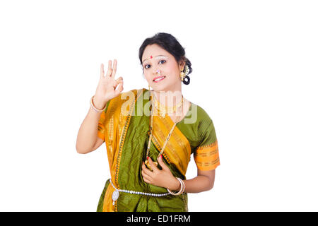 1 South indian Lady "OK" Zeichen Stockfoto