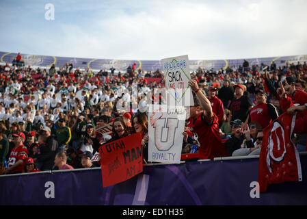 Las Vegas, NV, USA. 20. Dezember 2014. Utah-Fans während der königlichen Purpur Las Vegas Bowl College-Football-Spiel zwischen die Utah Utes und die Colorado State Rams im Sam Boyd Stadium in Las Vegas NV John Green/CSM/Alamy Live News Stockfoto