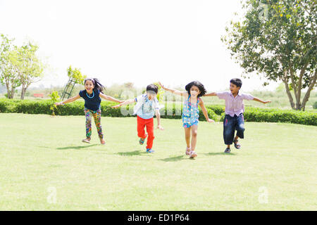 Indianer Kinder Park Spaß Stockfoto