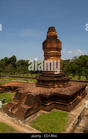 Der majestätische Mahligai Stupa-Tempel auf der Muara Takus-Tempelanlage in Kampar, Riau, Indonesien. Stockfoto