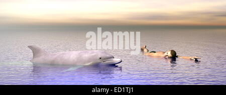 Mann schwimmen neben einem Delfin in den Ozean von bewölktem Wetter Stockfoto