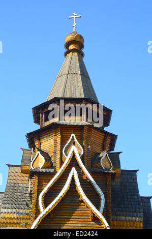 Kirche von St. Nikolaus Ismailowo Kreml im Stil der Kirche unter den Glocken Stockfoto