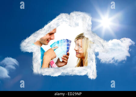 Zusammengesetztes Bild süße paar Chosing Farben für Malerei Haus Stockfoto
