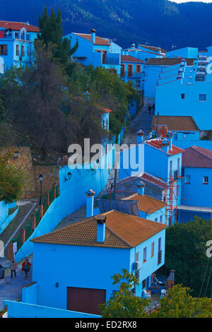 Juzcar, Genal Valley Genal Flusstal, Serrania de Ronda. Smurfs Village, Provinz Malaga, Andalusien. Spanien Stockfoto