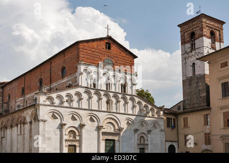 Kirche Santa Maria Forisportam in Lucca, Toskana, Italien Stockfoto