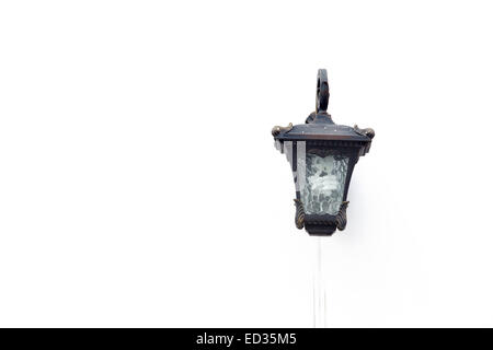 Altmodische Wall-Street-Lampe isoliert auf weiss Stockfoto