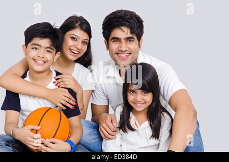Genießen Sie indische Familie sitzen Stockfoto