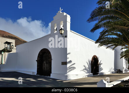 Dorf Kirche Ermita de San Marcial del Rubicon auf Femes, Insel Lanzarote, Kanarische Inseln, Spanien Stockfoto