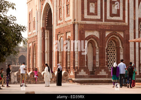 Alai Darwaza oder Alai Tor im Qutb-Komplex, UNESCO-Weltkulturerbe in Delhi, Indien, Asien Stockfoto