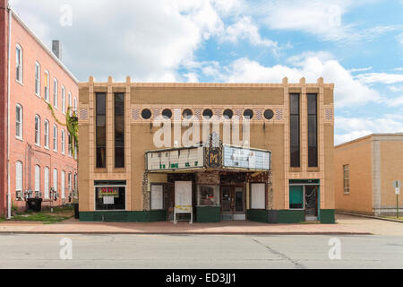 Metropolis Illinois, Heimat von Superman, altes Kino jetzt geschlossen, mit Schild über dem Eingang. Massac Kino. Stockfoto