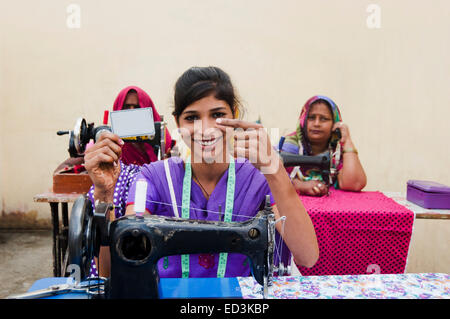 indische ländlichen Tailor Arbeiter Stockfoto