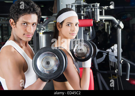 2 Indian Sport Freunde Gym Bodybuilding Stockfoto