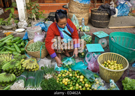 Open-Air-Markt in Luang Prabang, Laos Stockfoto