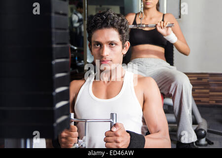 2 Indian Sport Freunde Gym Bodybuilding Stockfoto