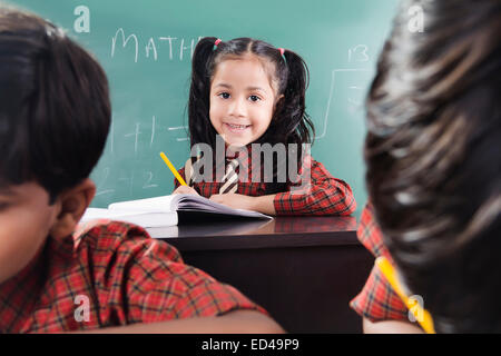 indische Kinder Schooll Studens Studie Stockfoto